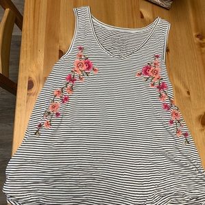 2 for $20💎American Eagle tank